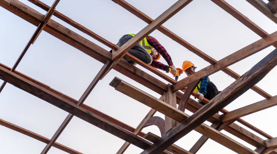 Professional gutter cleaning services in Avondale Estates, GA